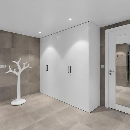 Sk52 By The Sea, Unique Spacious Luxury, Hg-17071